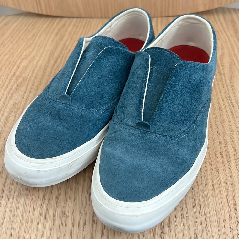 SeaVees Sunset Strip SF 01/64 Light Blue Suede Slip-On V-Cut Casual Sneakers